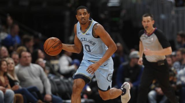 波兰男排公布世锦赛14人名单 主攻位竞争太激烈 1人落选惹争议（波兰男排世锦赛14人名单出炉 主攻竞争白热化 一人落选引争议）