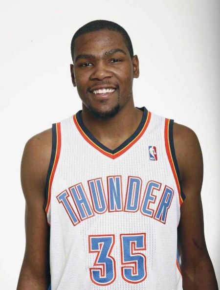 4大科技赋能足球，助力小球员身心脑体全面发展（四大科技加码足球，推动小球员身心脑体全方位成长）