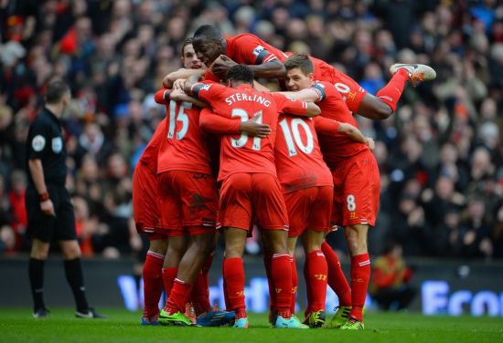 半场： 萨索洛2-1佛罗伦萨，曼德拉戈拉点射，沃尔帕托破门（半场结束，萨索洛2-1领先佛罗伦萨：曼德拉戈拉点球，沃尔帕托建功）