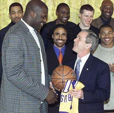 CBA：山东男篮主场不敌广东男篮（CBA：广东男篮客场击败山东男篮）