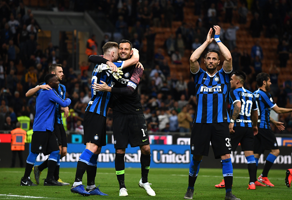 巴尔吉闪耀维拉马林，精彩进球与助攻助巴萨逆转贝蒂斯（巴尔吉维拉马林一传一射，助巴萨逆转战胜贝蒂斯）