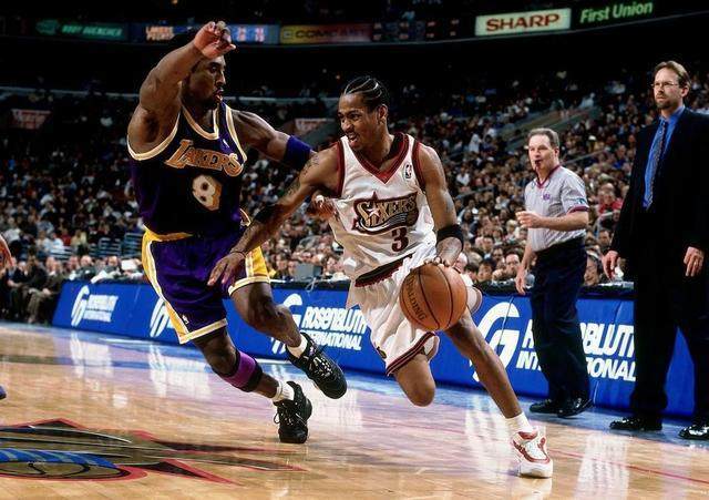 国脚连续助攻，带动全队节奏（国脚连送助攻，盘活全队节奏）