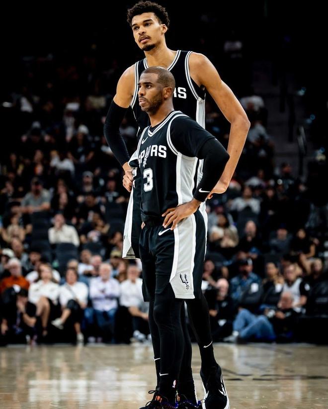 热那亚vs维罗纳：马利诺夫斯基、洛伦佐-科隆博首发，加利亚尔迪尼、焦瓦内出战（热那亚迎战维罗纳：马利诺夫斯基、洛伦佐-科隆博先发，加利亚尔迪尼、焦瓦内出战）