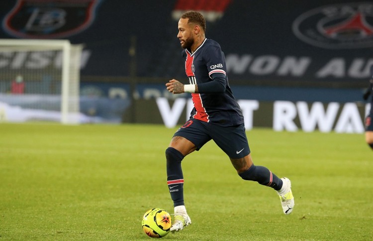 环球足球奖2025年度最佳球员候选：姆巴佩在列，巴黎8人入选（2025年环球足球奖最佳球员候选名单出炉：姆巴佩上榜，巴黎8人入围）