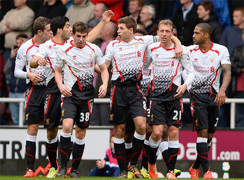 希门尼斯：进球那一刻想起了妻儿，那球是我所爱的人一起进的（希门尼斯：破门瞬间想到妻儿，这个进球是与挚爱们一起完成的）