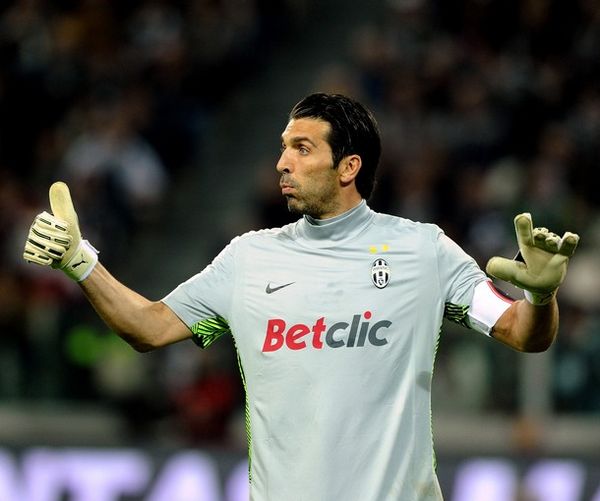 曹法尔：西汉姆缺少领袖；赖斯肯定会成为下一任英格兰队长（曹法尔称西汉姆欠缺领袖，赖斯必将出任英格兰队下任队长）