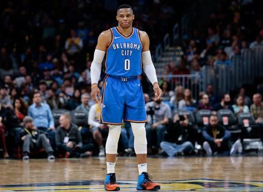 战旧主，武桐桐神勇。脚步灵，台湾妹建功（对阵旧主，武桐桐神勇；脚步轻灵，台将建功）