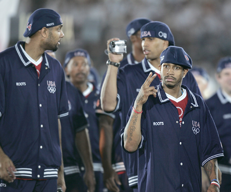 官方：凯塞多踩踏对手染红停赛3场 盖耶掌掴队友停赛2场（官方通报：凯塞多踩踏染红禁赛三场，盖耶掌掴队友禁赛两场）